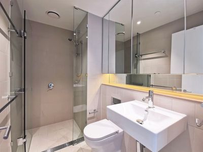 503S / 883 Collins Street, Docklands