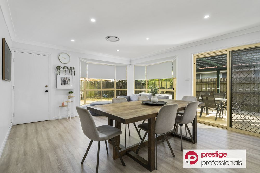 9 Lyndhurst Court, Wattle Grove