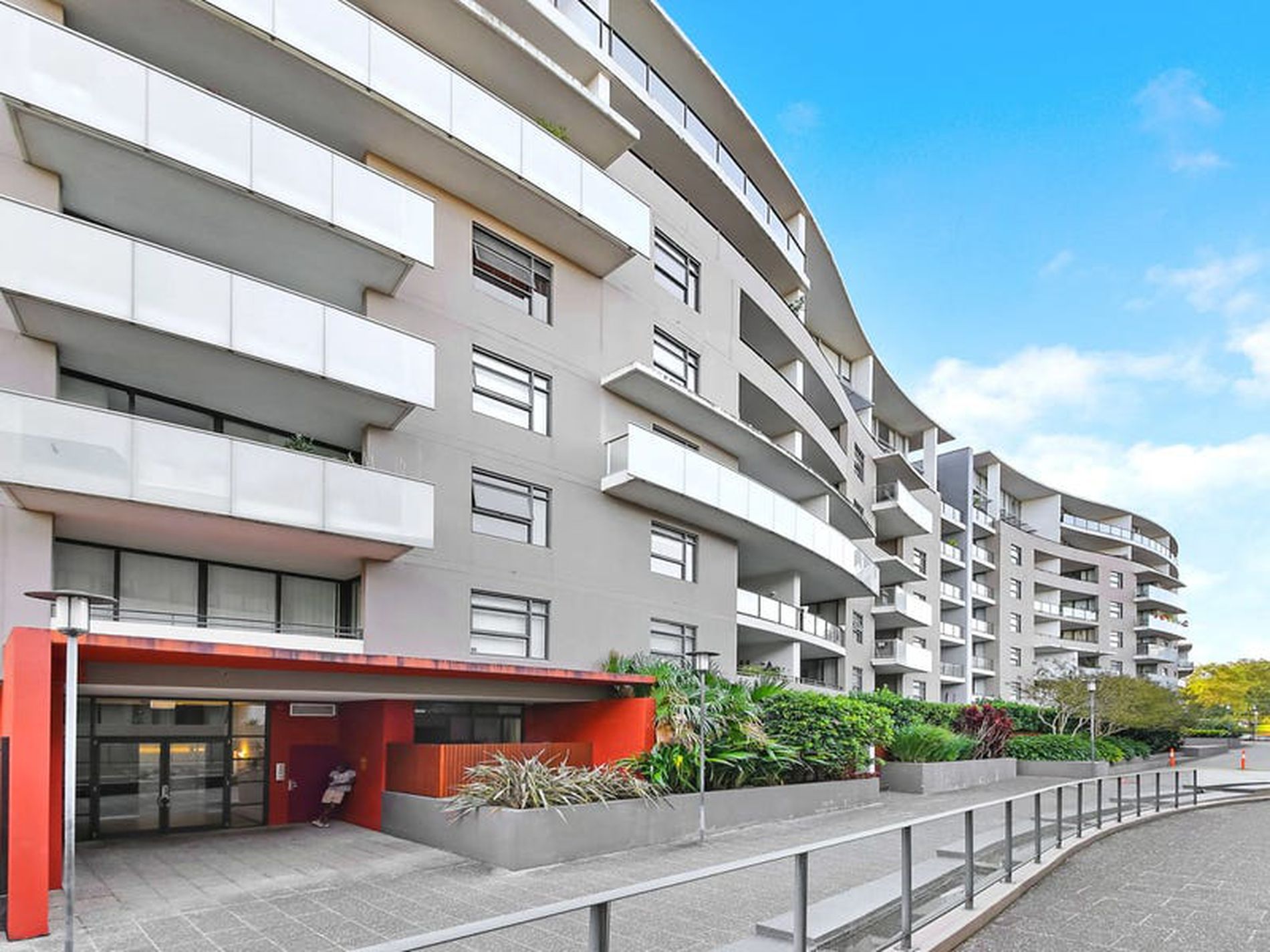 F403 / 7 Hunter Street, Waterloo