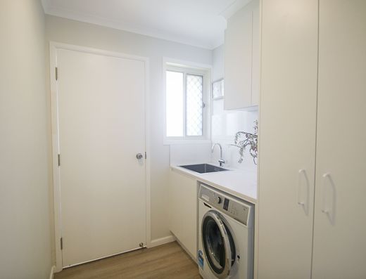 Delightful Gem in Sought After Tewantin image 10