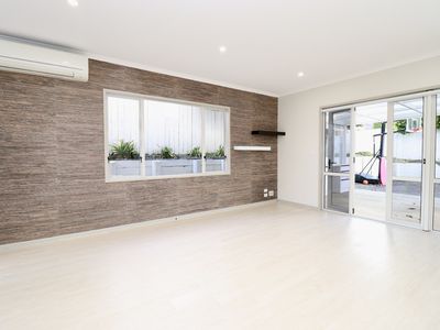 9 Chard Place, Flat Bush