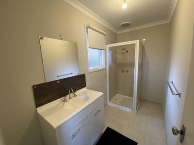 36 Spring Drive, Hoppers Crossing