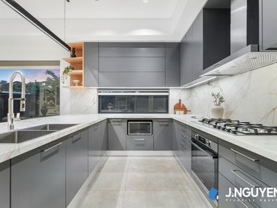 2A Phillip Avenue, Cabramatta