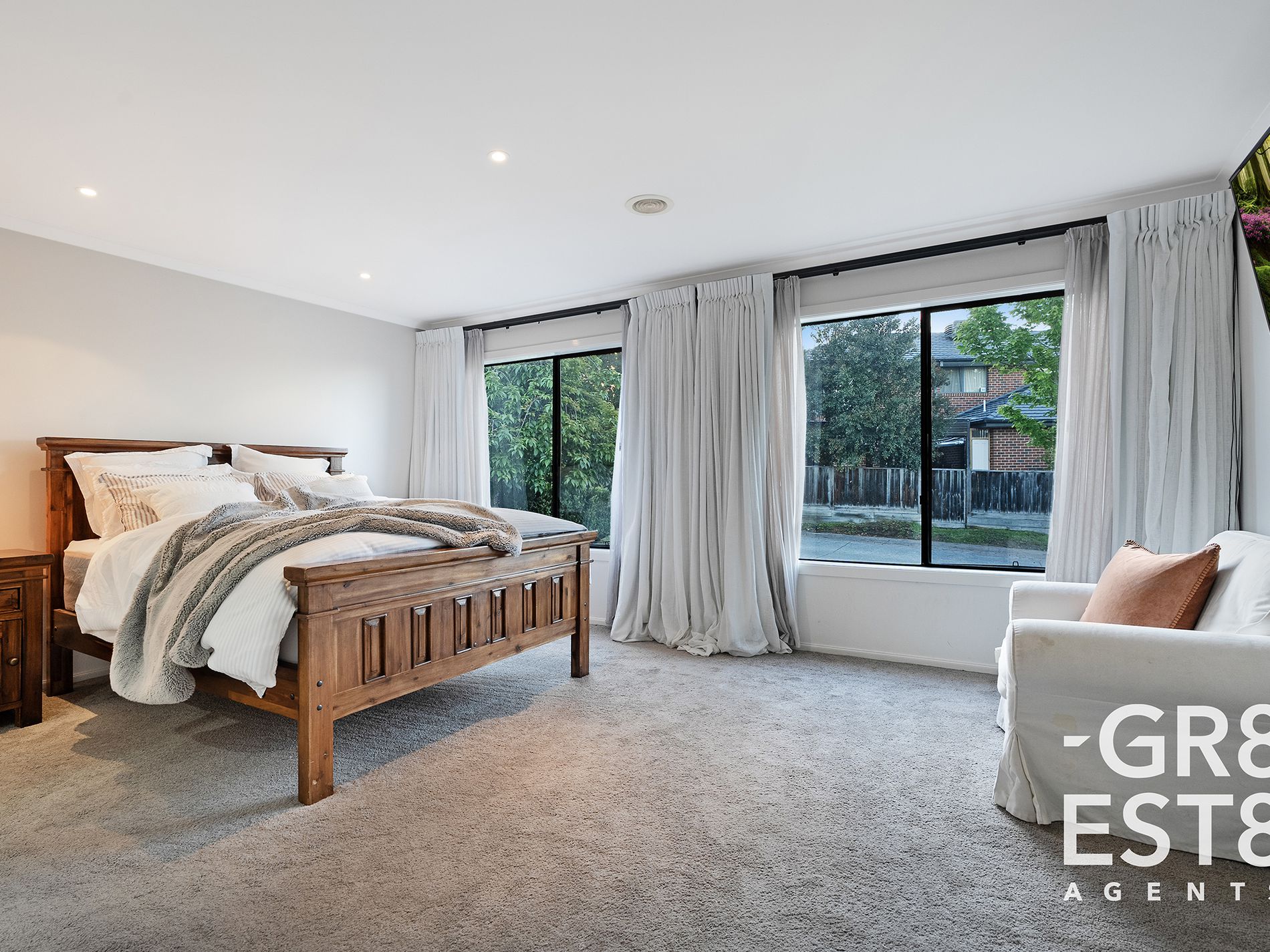 10 REDLEAF CLOSE, Hampton Park