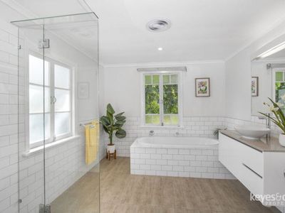 90 Queens Road, Hermit Park