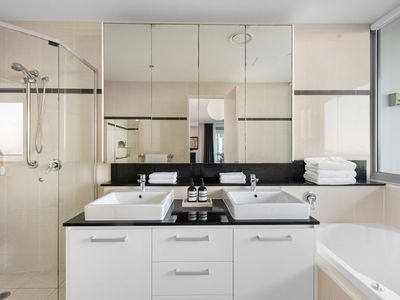 3103 / 1 Como Crescent, Southport