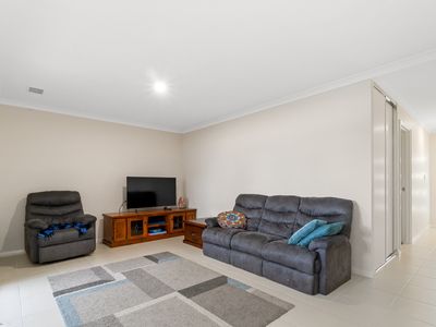 25A Banyard Avenue, Kelmscott