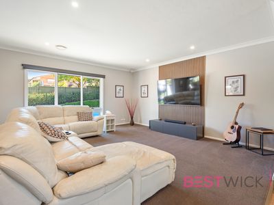 71 Violet Street, South Bathurst