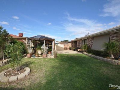 9 Flinders Close, Dubbo
