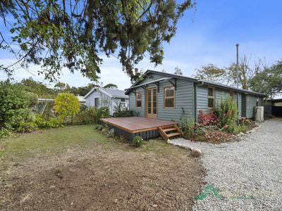 9 Freeburgh Avenue, Mount Beauty