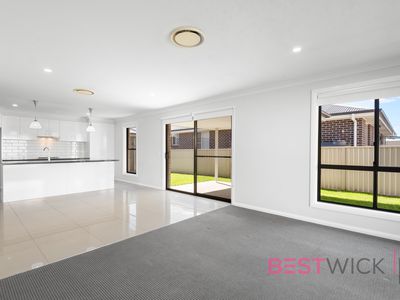 87 Basalt Way, Kelso