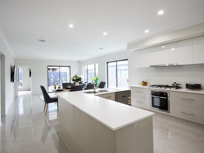 87 Evica Road, Clyde North