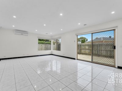 8 Butcher Court, Narre Warren South