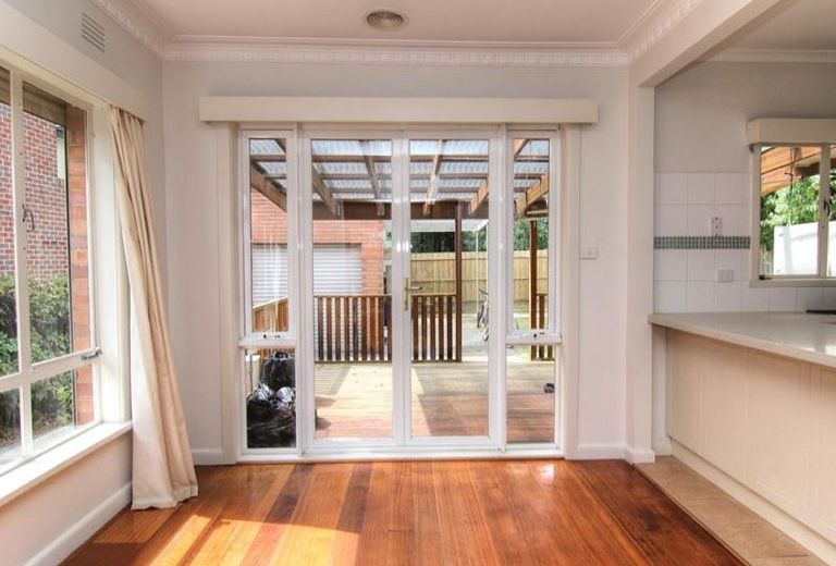 13 Sherwood Road, Mount Waverley