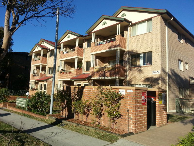 1 / 70-74 Clissold Parade, Campsie