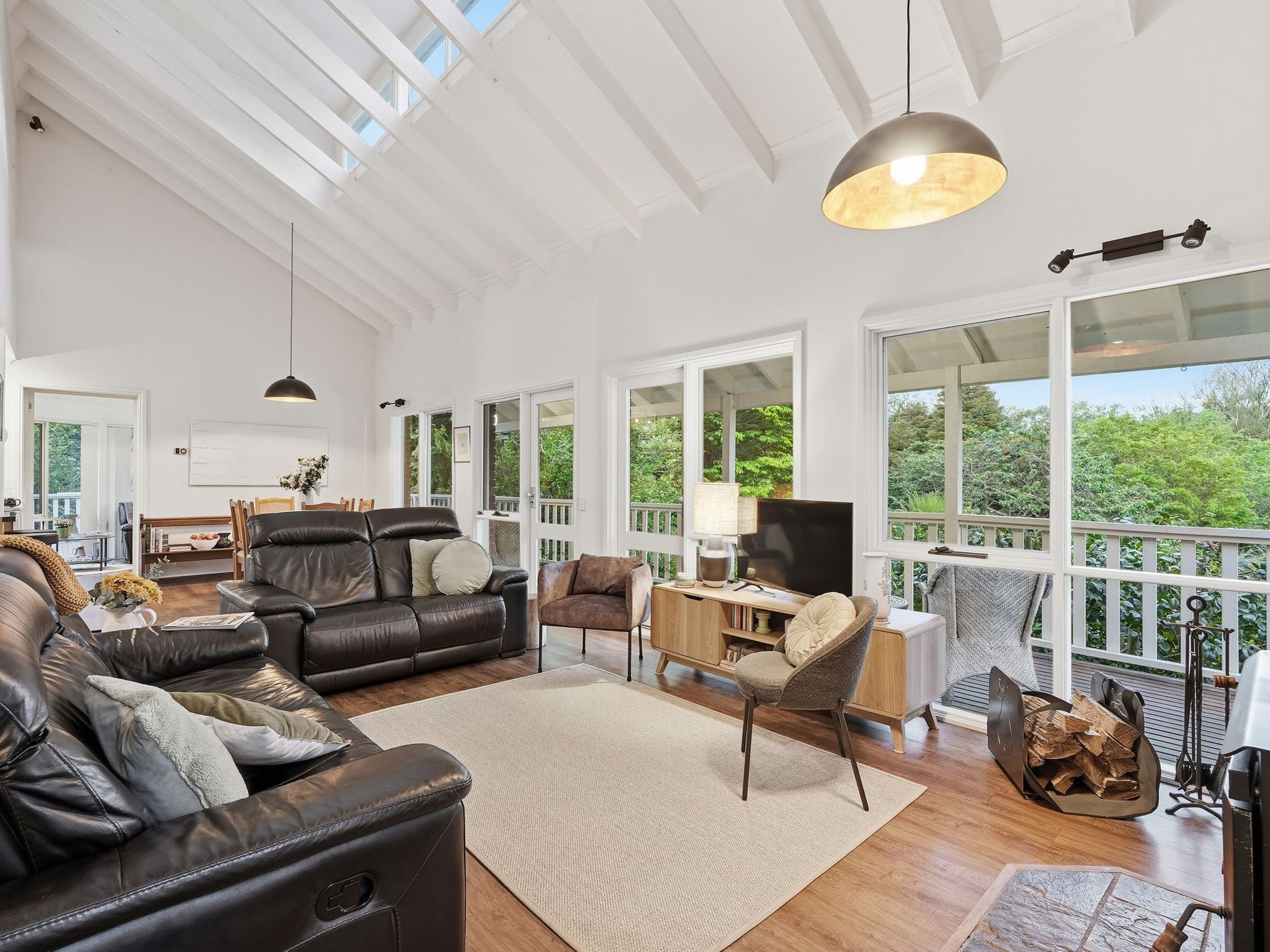 160 Lucaston Road, Lucaston