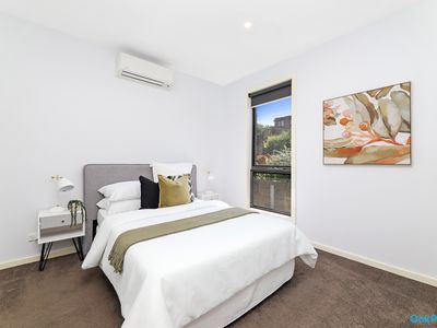 2 / 18 Austin Cres, Pascoe Vale