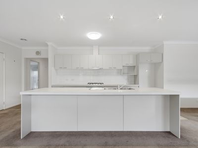 1 / 42 Ross Street, Sale