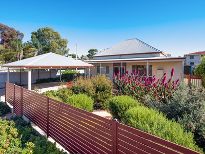 72 Collins Street, Piccadilly