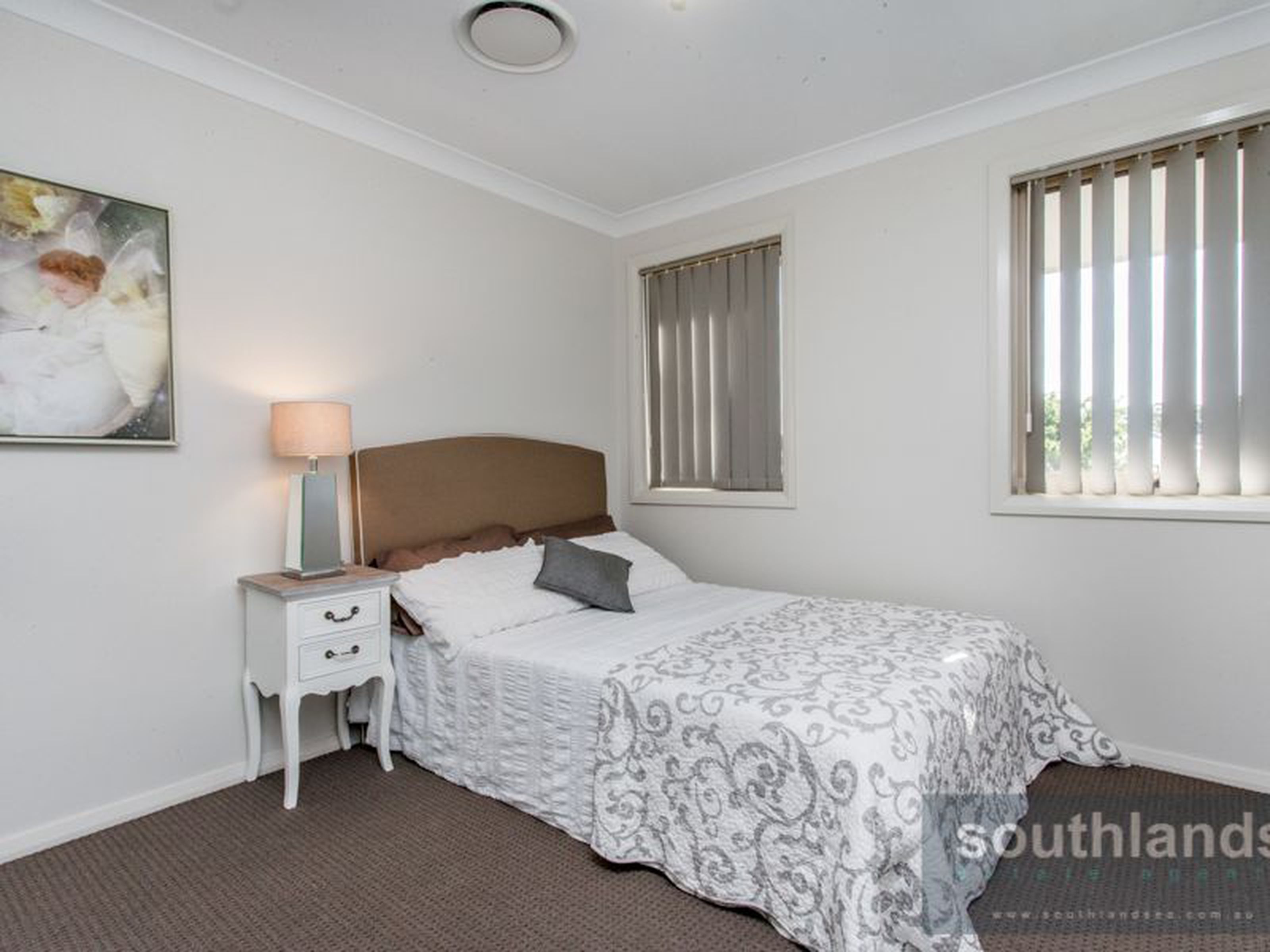 2 Lakeside Parade, JORDAN SPRINGS