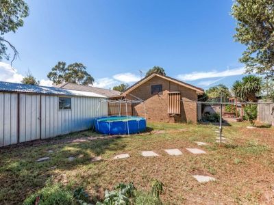 8 Topaz Ave, Wyndham Vale