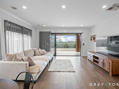 5 Nebula Court, Fraser Rise
