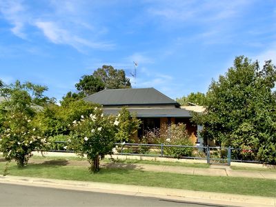 22 Battye Street, Forbes