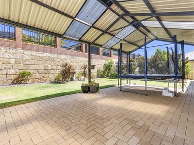 15 Cyandra Loop, Banksia Grove