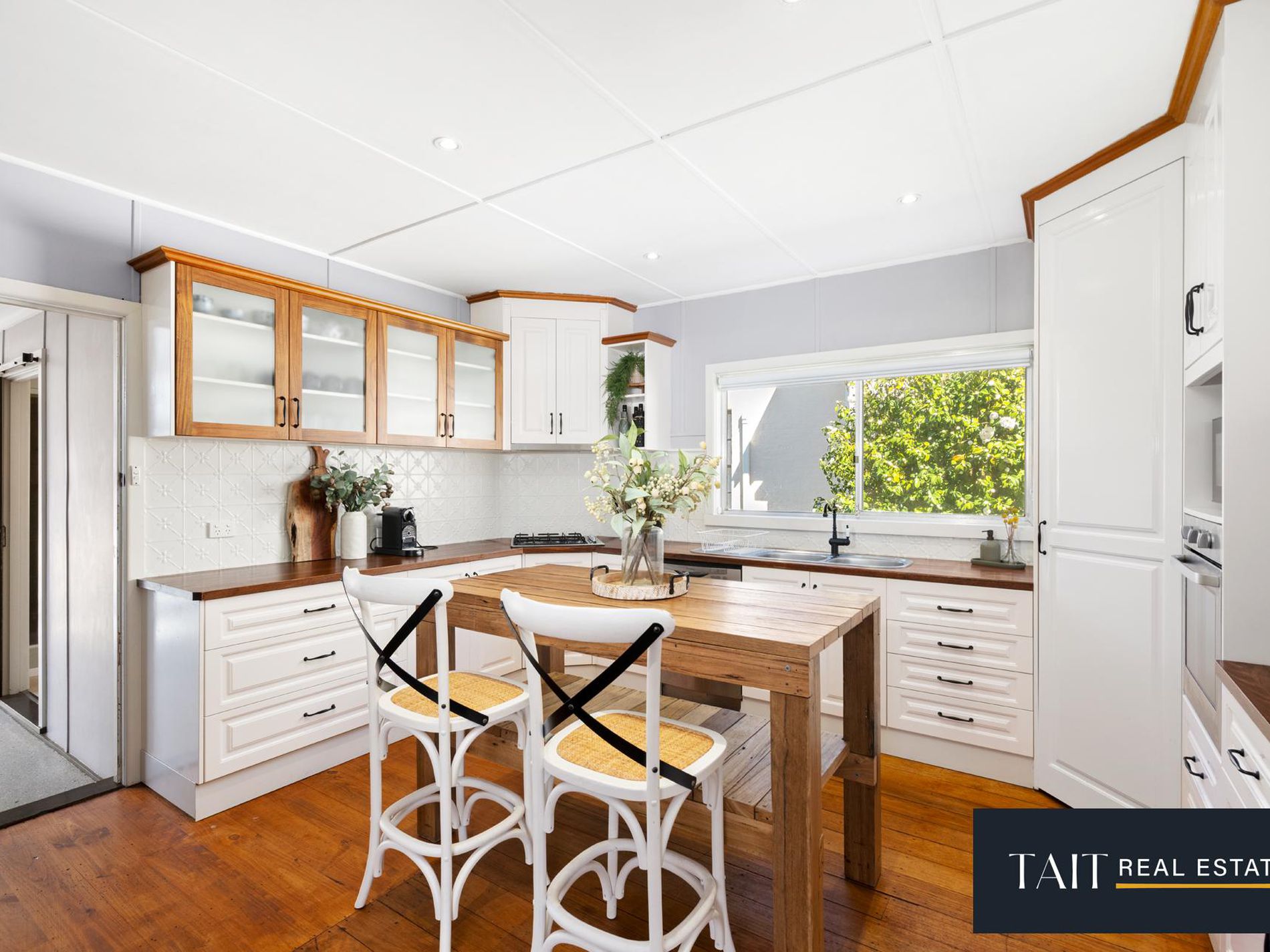 6-8 Mount Stanley Road, Stanley