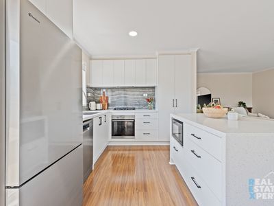 2 Medinah Rise, Hampton Park