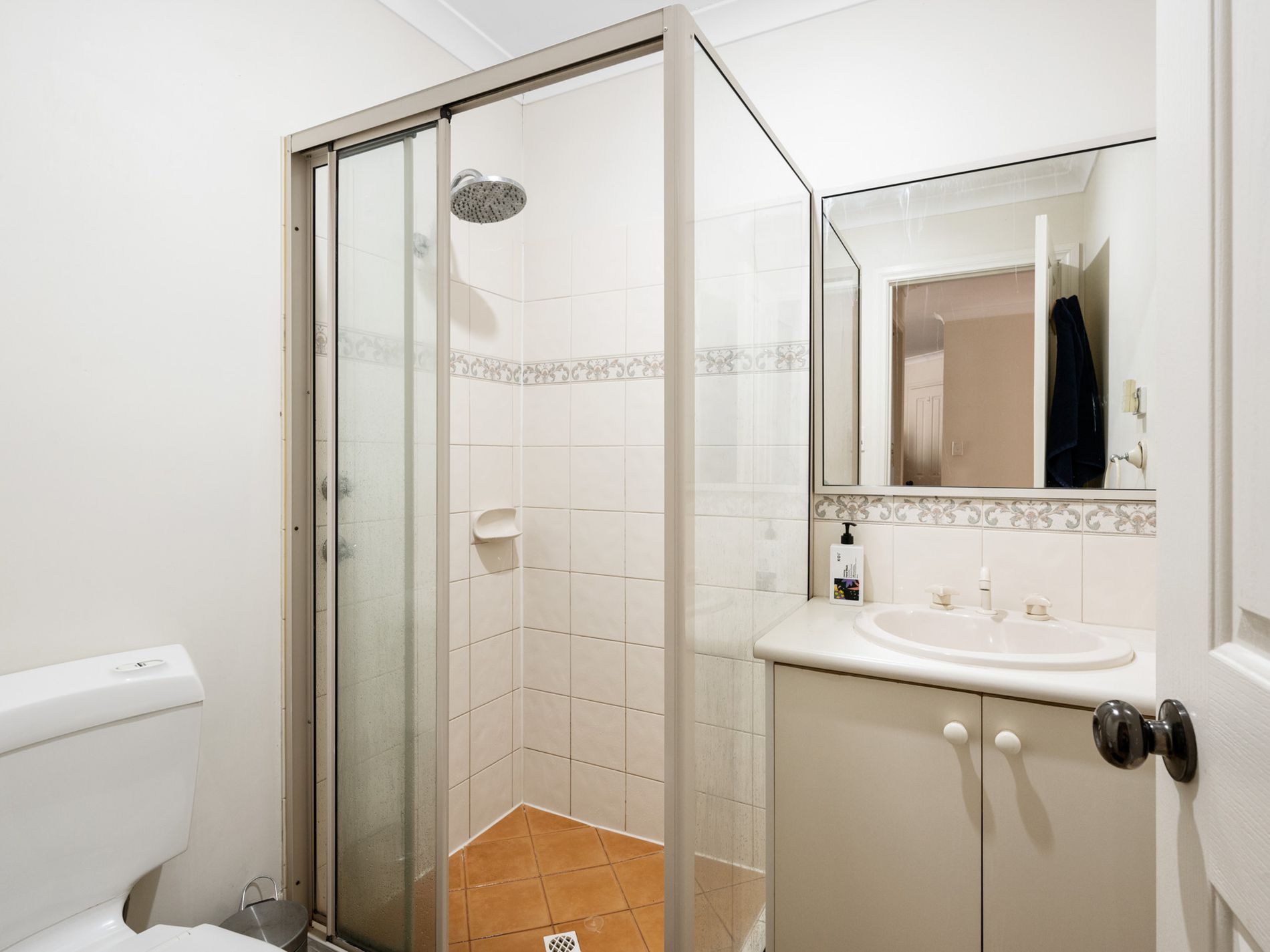 6 / 10 Great Eastern Highway, Somerville