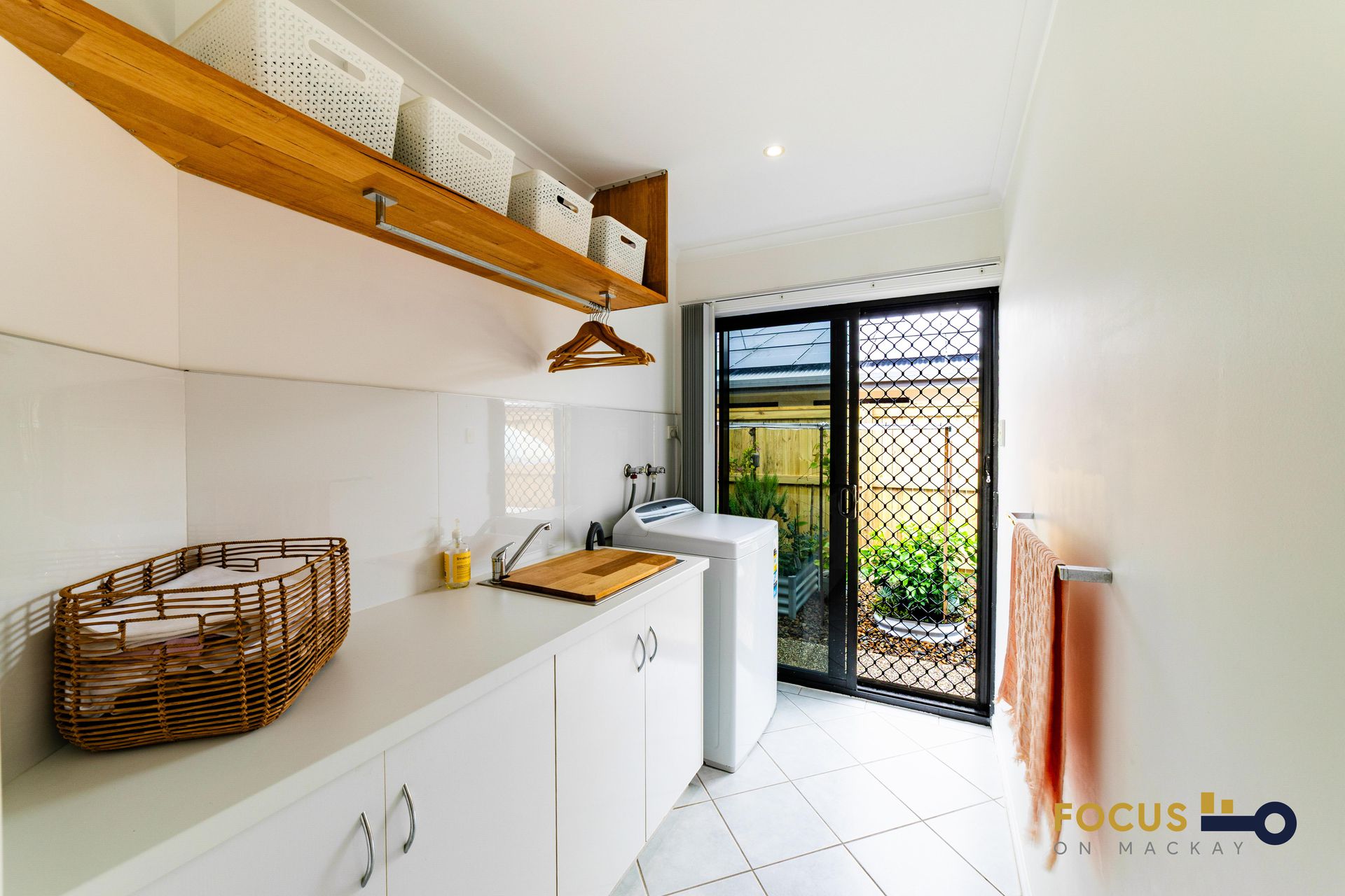 7 Kensington Court, Glenella