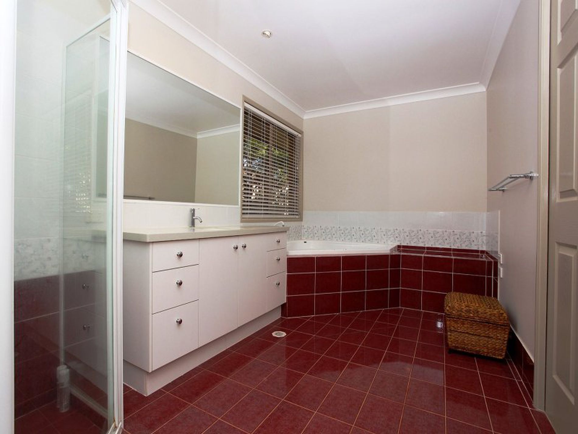 34 Birnam Ave, Banora Point