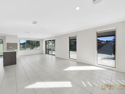 38 Avonwood Avenue, Wyndham Vale