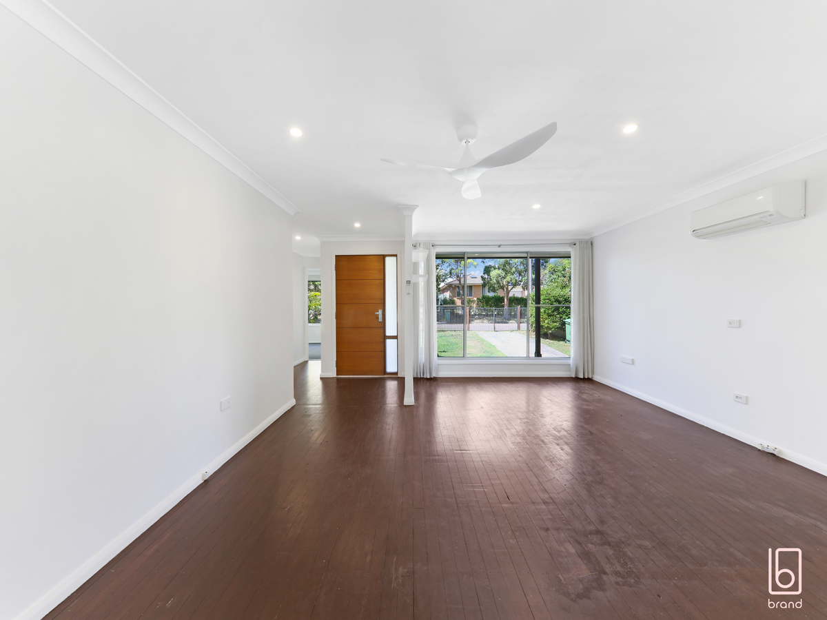 18 Nicholson Crescent, Toukley