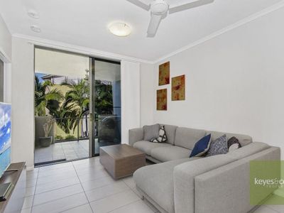 10202 / 10 Kokoda Street, Idalia