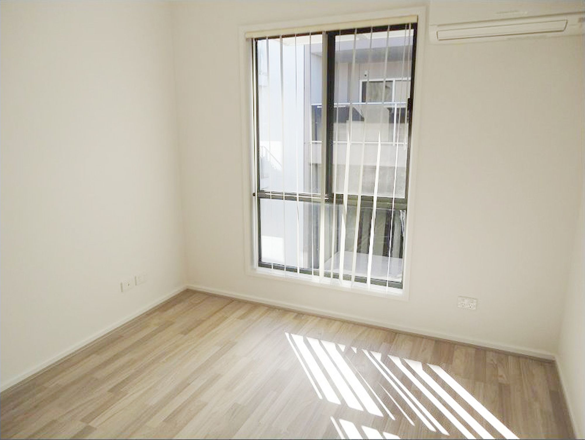 15 / 10 Darby Lane, Mawson Lakes