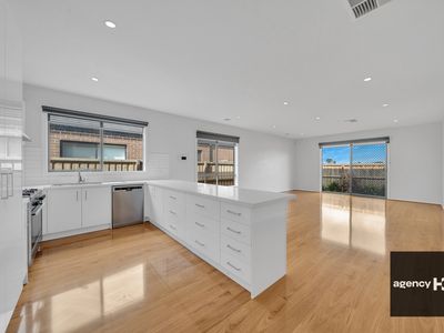 16 Tulipwood Avenue, Aintree