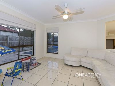 12 Balmoral Place, Forest Lake