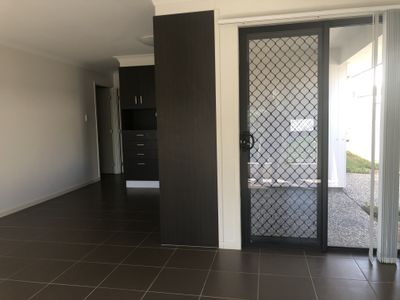 2 / 32 Melville Drive , Brassall