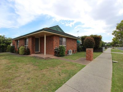 1 / 29 Coakley Crescent, Lovely Banks