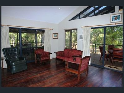3 Flora Grove , Molloy Island