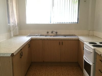 12 / 6 Blackbutt Way, Barrack Heights