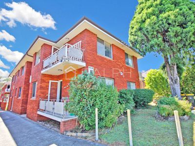 8 / 96 Sproule Street, Lakemba