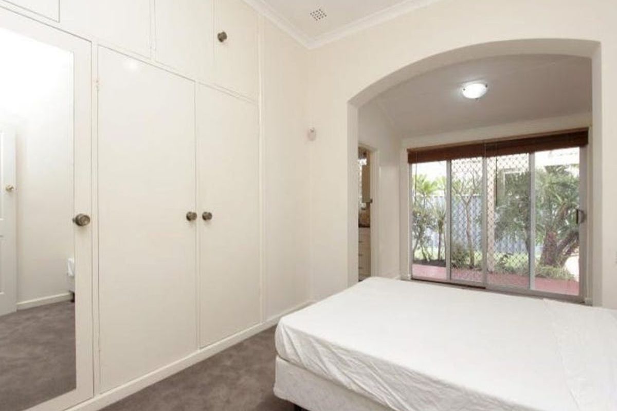 453 Canning Highway, Como