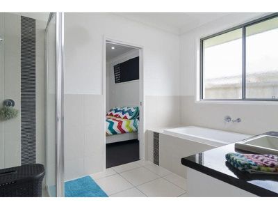 5 Oakleaf Close, Tewantin