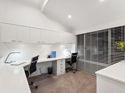 43 Evergreen Gardens, Carramar