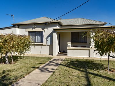 49 Fifth Street , Millicent