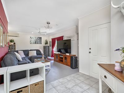 19 Bicentennial Road, Bentley Park