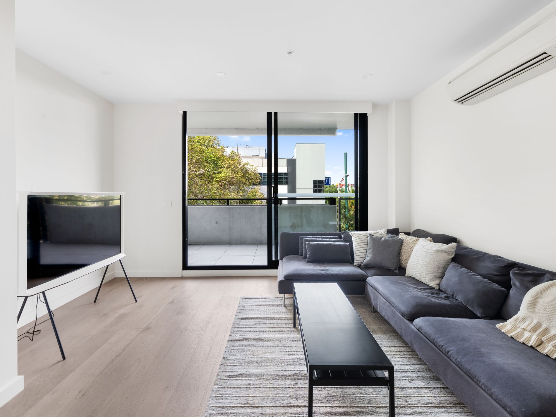 208 / 12 Napier Street, Footscray